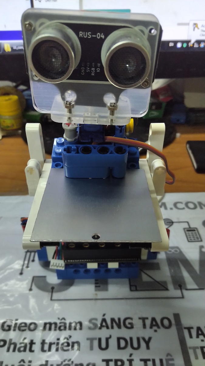 Mô hình 15 - Đèn chống cận thị - Bộ Kit Microbit PH2.0 Mô hình 15 - Đèn chống cận thị - Bộ Kit Microbit PH2.0