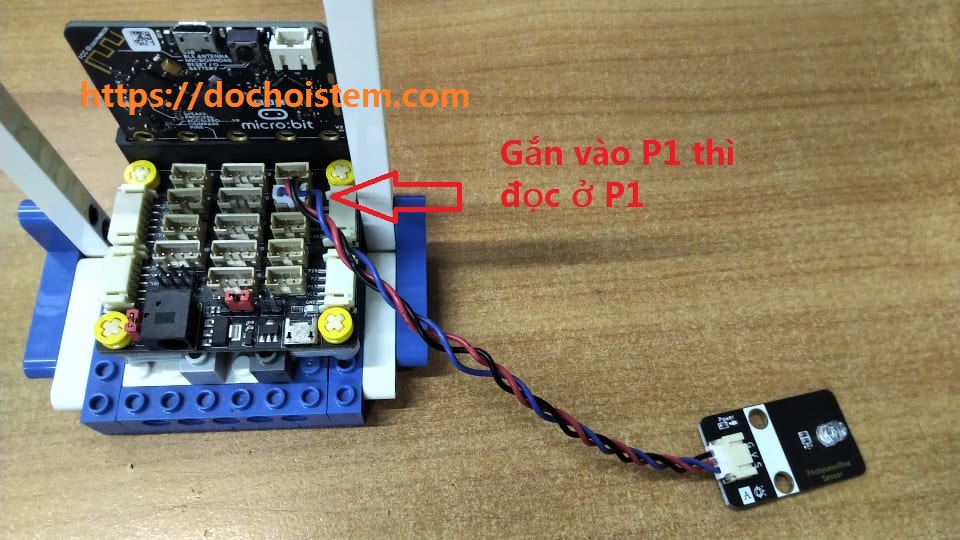kết nối cảm biến ánh sáng với mạch mở rộng microbit ph2.0 kết nối cảm biến ánh sáng với mạch mở rộng microbit ph2.0