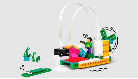 Thuyền đi trên đầm lầy Thuyền đi trên đầm lầy