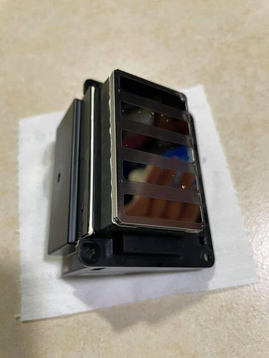 Để có tấm fiml nhựa đẹp thì đầu phun chiếm tỷ lệ trên 50% về xuất fim nhựa dạng cuộn khổ lớn Để có tấm fiml nhựa đẹp thì đầu phun chiếm tỷ lệ trên 50% về xuất fim nhựa dạng cuộn khổ lớn