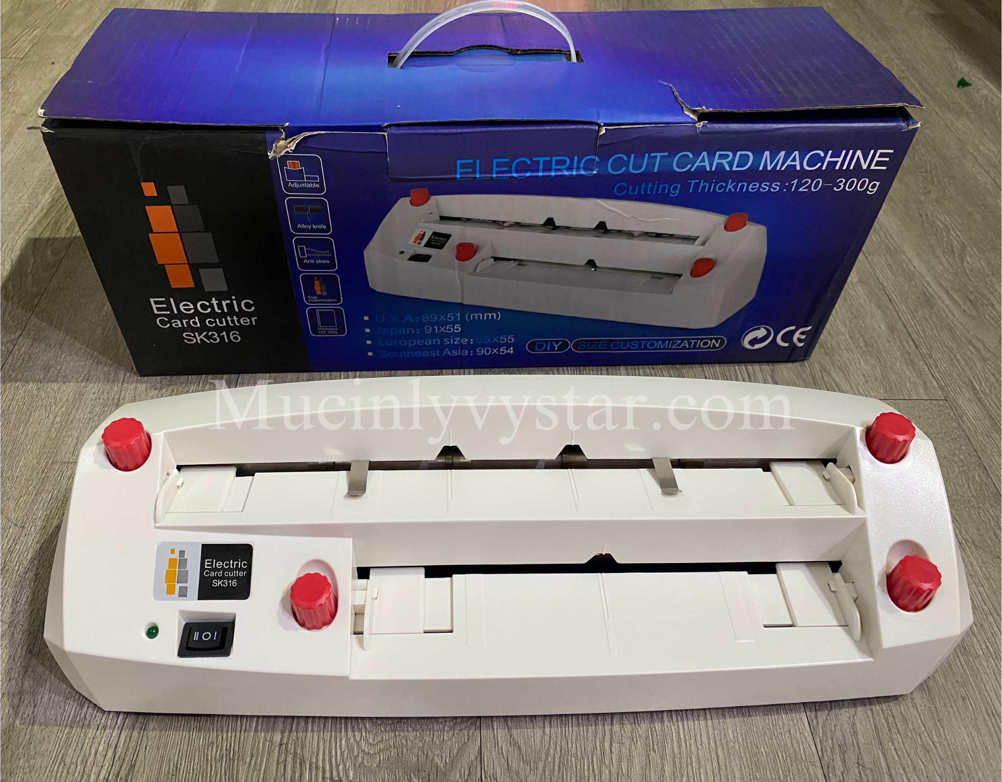 Máy cắt card SK316 tự động,may cat card sk316 tu dong Máy cắt card SK316 tự động,may cat card sk316 tu dong