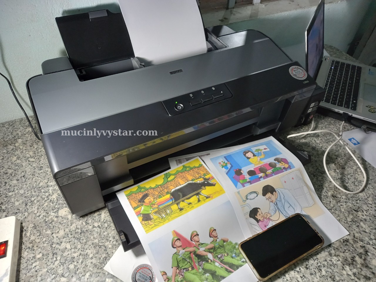 Máy in chuyển nhiệt lên móc khoá Máy in chuyển nhiệt lên móc khoá