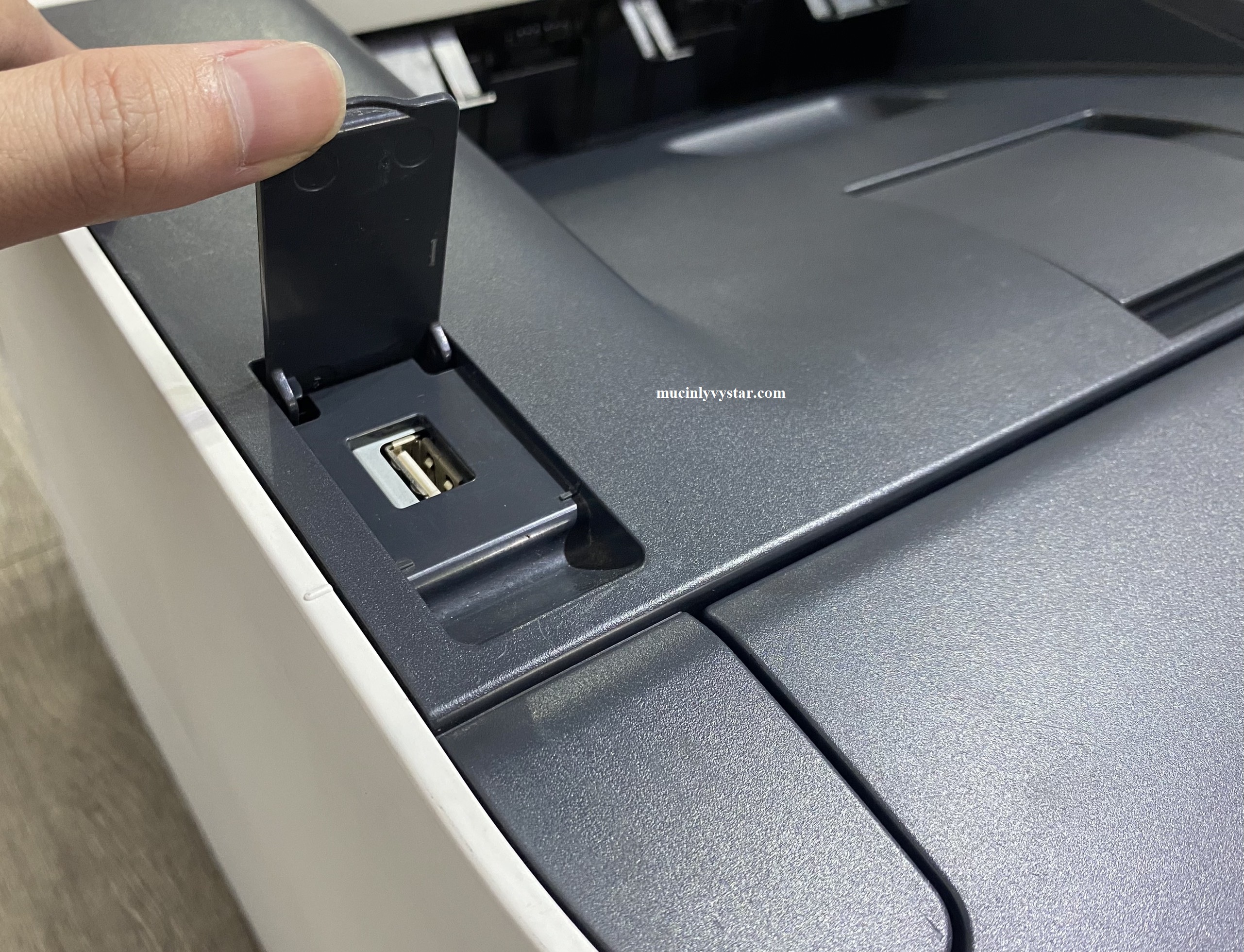 Máy in Canon 6680X cũ in trắng đen 2 mặt tự động, in mạng LAN,may in canon 6680x cu in trang den 2 mat tu dong in mang lan Máy in Canon 6680X cũ in trắng đen 2 mặt tự động, in mạng LAN,may in canon 6680x cu in trang den 2 mat tu dong in mang lan