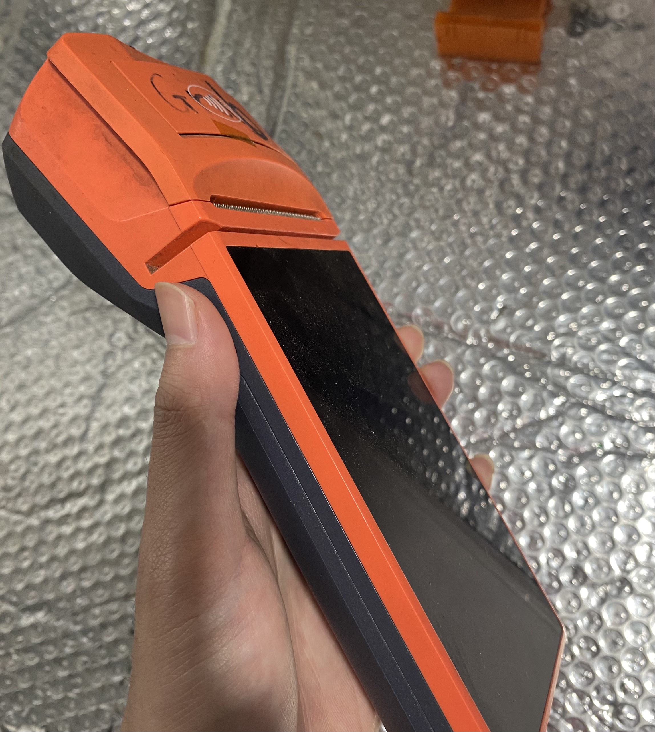 Thay màn hình máy POS - máy tính tiền cầm tay hết bao nhiêu tiền?,thay man hinh may pos mau tinh tien cam tay het bao nhieu tien Thay màn hình máy POS - máy tính tiền cầm tay hết bao nhiêu tiền?,thay man hinh may pos mau tinh tien cam tay het bao nhieu tien