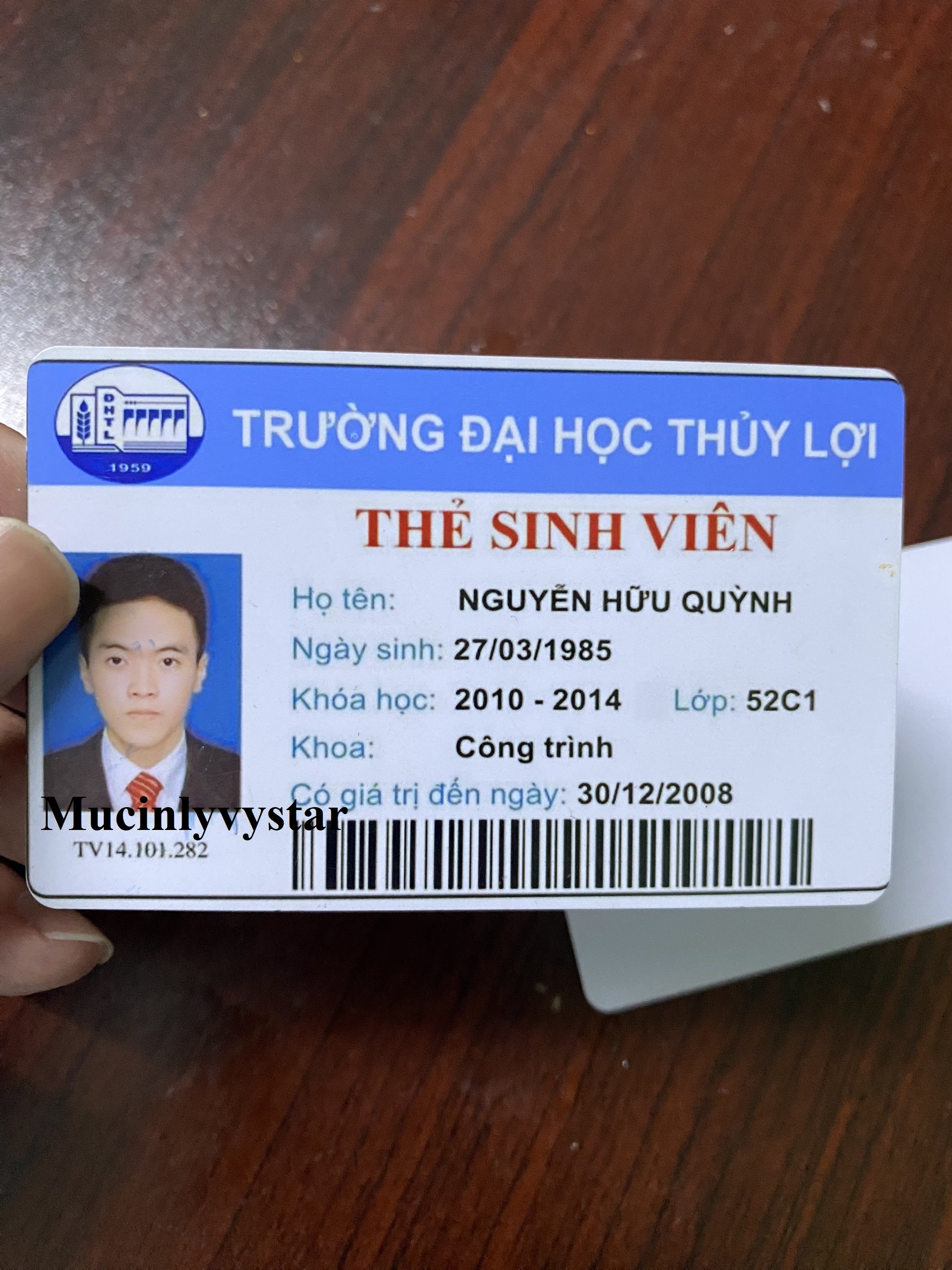 Máy in thẻ nhựa PVC L8050 - Giải pháp cho việc làm thẻ nhân viên, sinh viên Máy in thẻ nhựa PVC L8050 - Giải pháp cho việc làm thẻ nhân viên, sinh viên