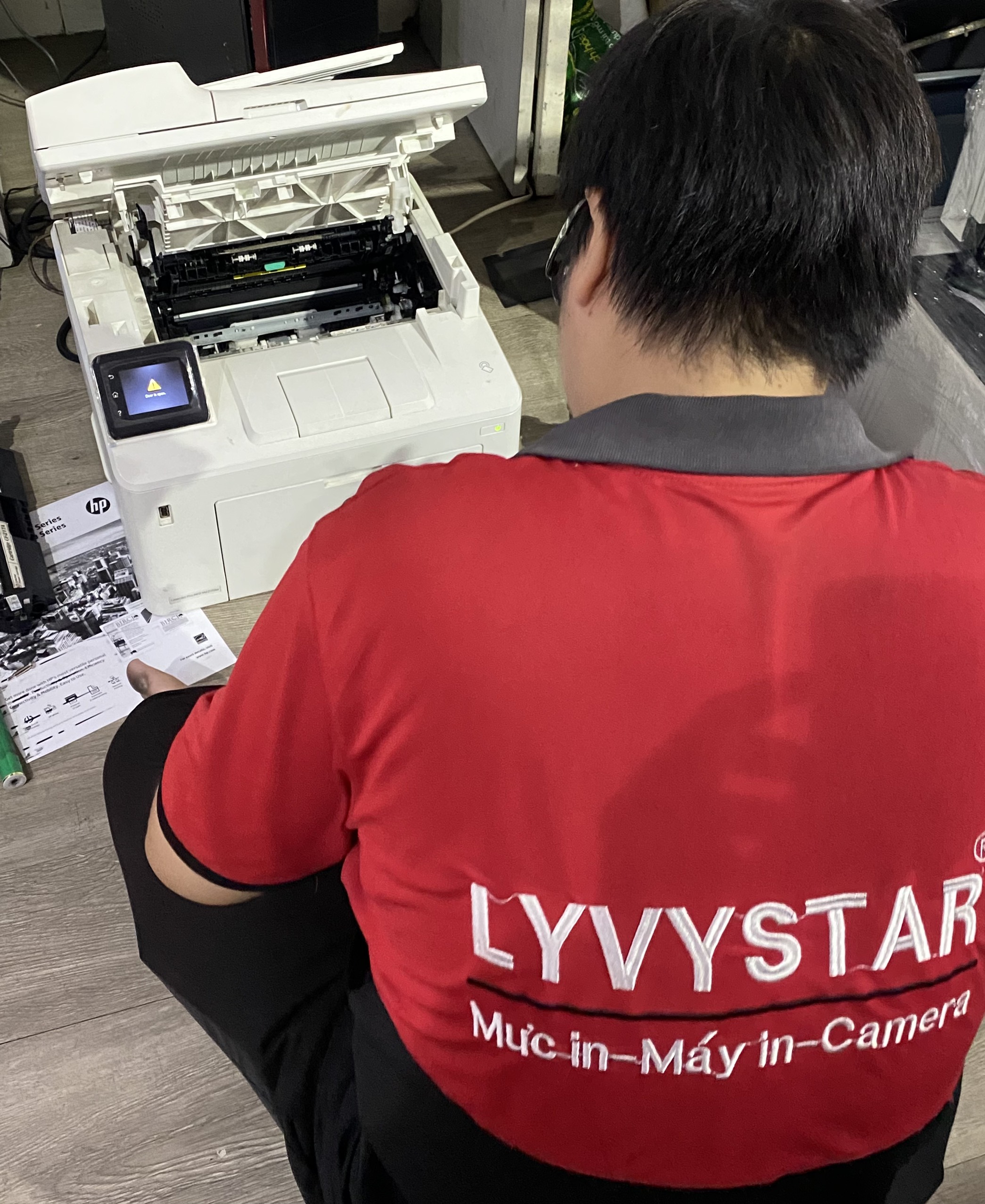 Sửa lỗi máy in HP M227FDW in bị vệt đen,sua loi may in hp m227fdw in bi vet den Sửa lỗi máy in HP M227FDW in bị vệt đen,sua loi may in hp m227fdw in bi vet den