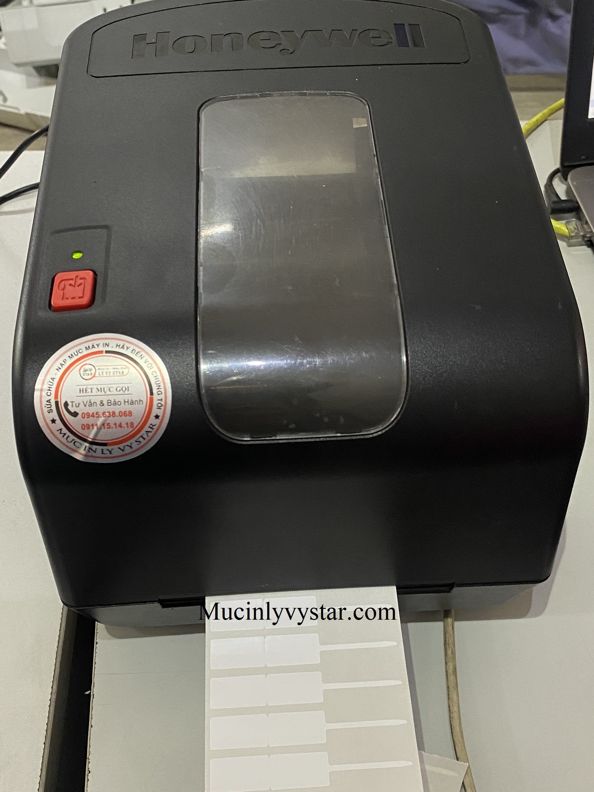 Máy in tem vàng bạc trang sức: Sự chuyên nghiệp và thẩm mỹ cho sản phẩm Máy in tem vàng bạc trang sức: Sự chuyên nghiệp và thẩm mỹ cho sản phẩm