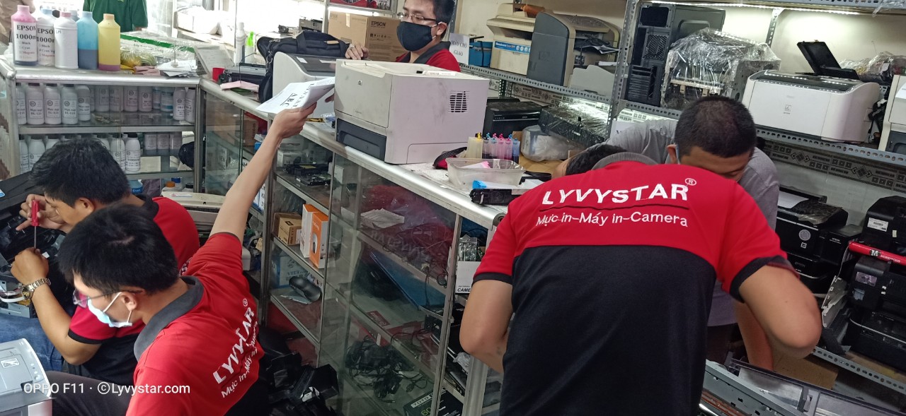 Thay đầu phun máy in màu Epson L1800 giá rẻ uy tín,thay dau phun may in mau epson l1800 gia re uy tin Thay đầu phun máy in màu Epson L1800 giá rẻ uy tín,thay dau phun may in mau epson l1800 gia re uy tin