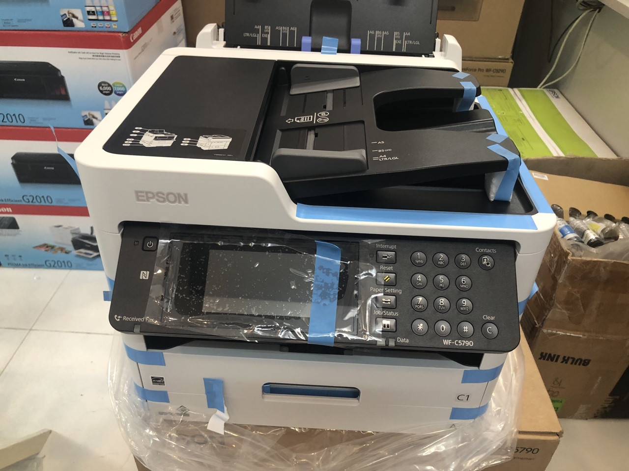 may in mau nao tot cho cua hang in thiep cuoi hinh the tai quang ngai