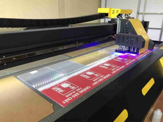 Máy In UV Phẳng Khổ Lớn Các Khổ In Và Kinh Nghiệm Chọn Máy UV Máy In UV Phẳng Khổ Lớn Các Khổ In Và Kinh Nghiệm Chọn Máy UV