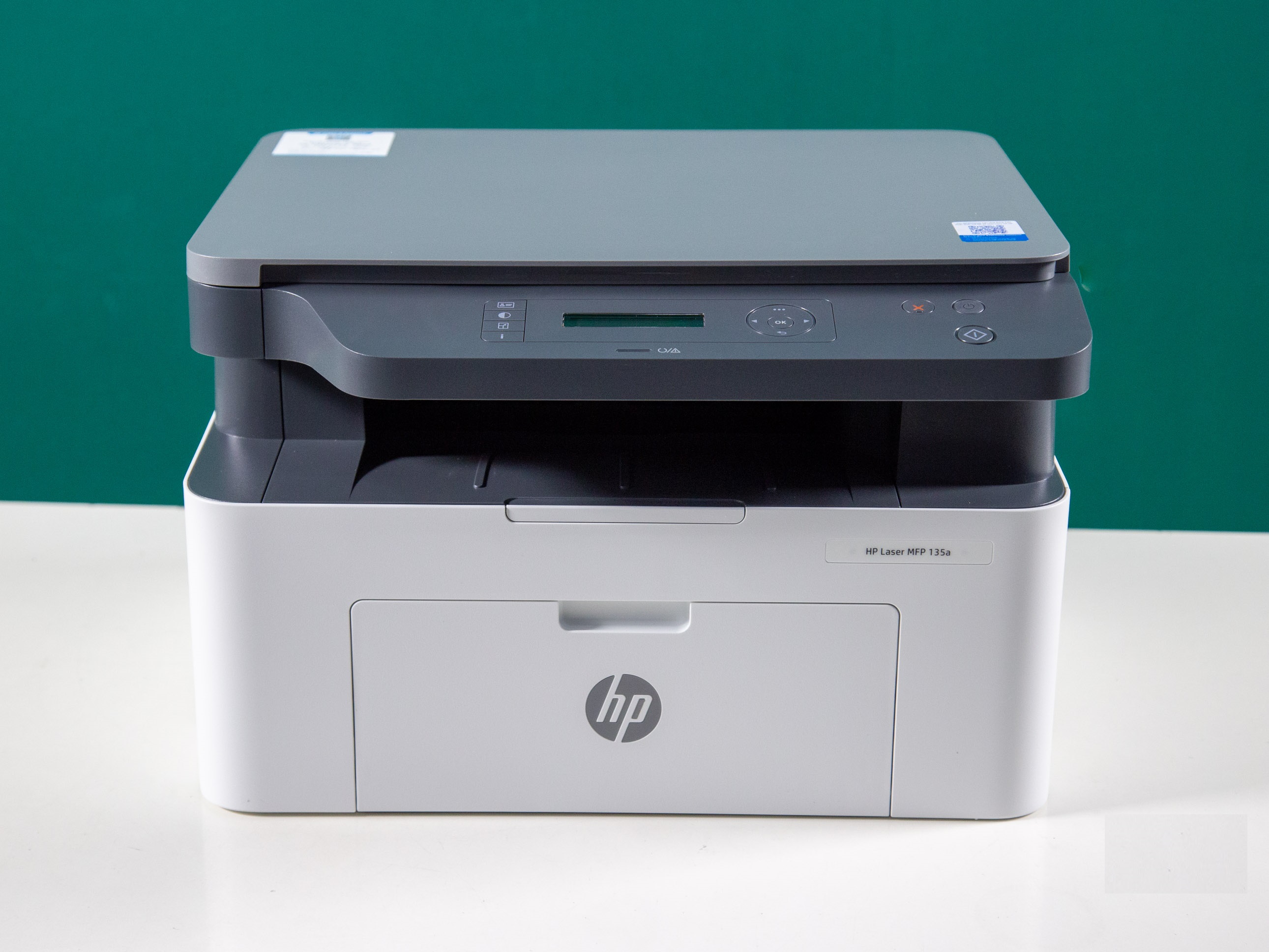 Máy in HP LaserJet 135a (4ZB82A)trắng đen đa năng In photo scan. Máy in HP LaserJet 135a (4ZB82A)trắng đen đa năng In photo scan.