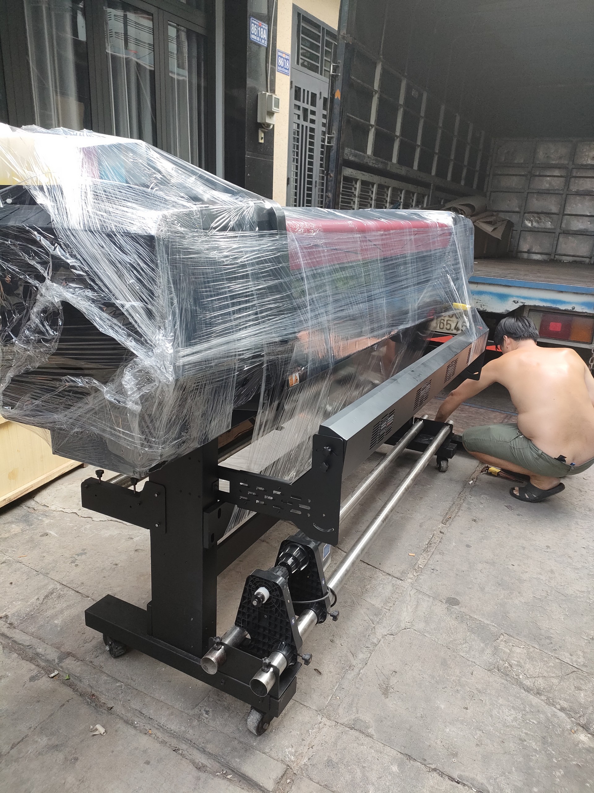 giao máy in khổ lớn tại Phú Quốc