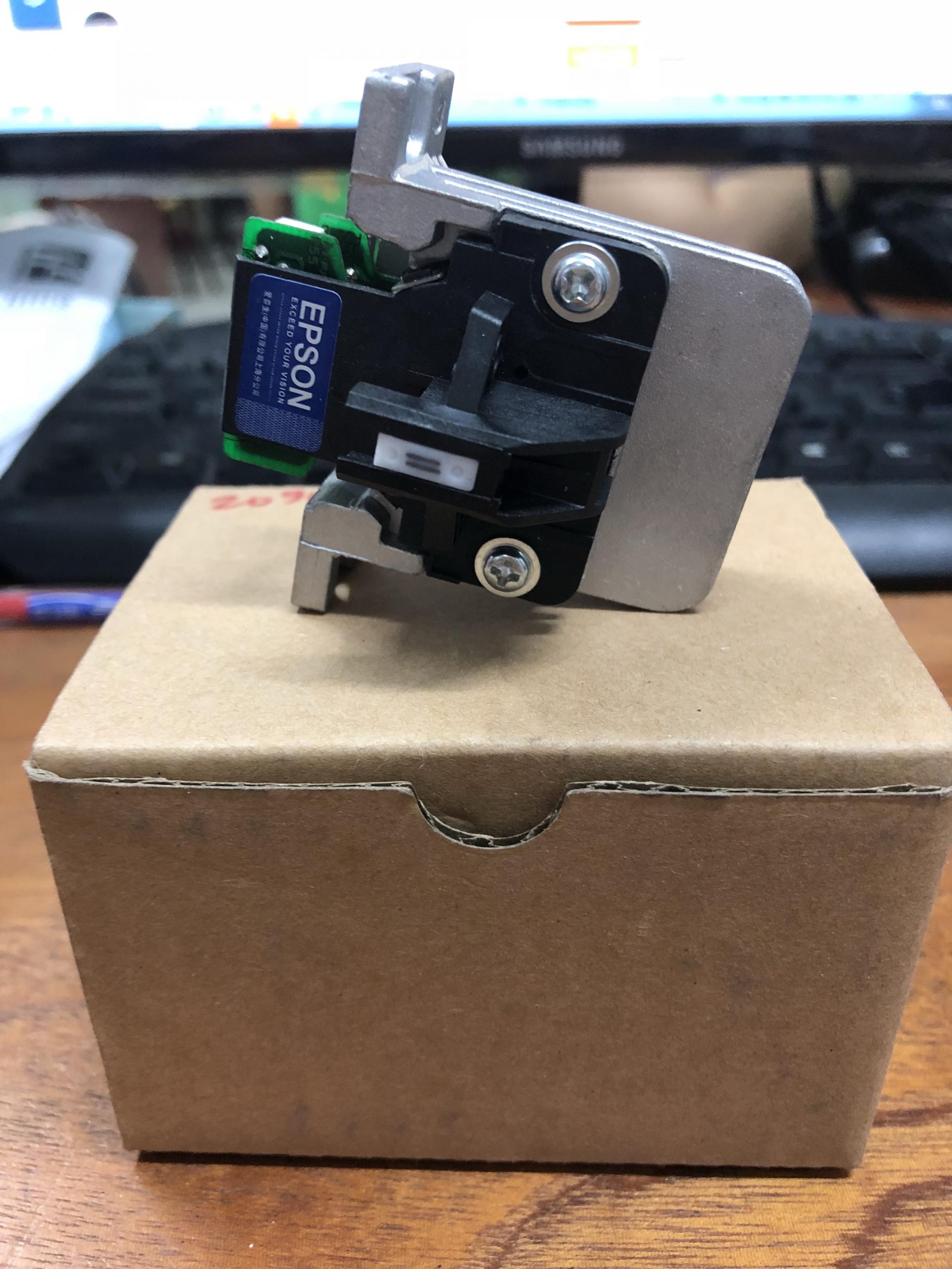 thay đầu kim LQ310 chính hãng tại quận 6 hcm