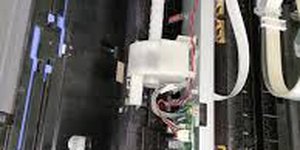 Sửa chữa máy in Epson 1430w/1390/l1300 báo đèn nghet đầu phun tại quận 6 HCM