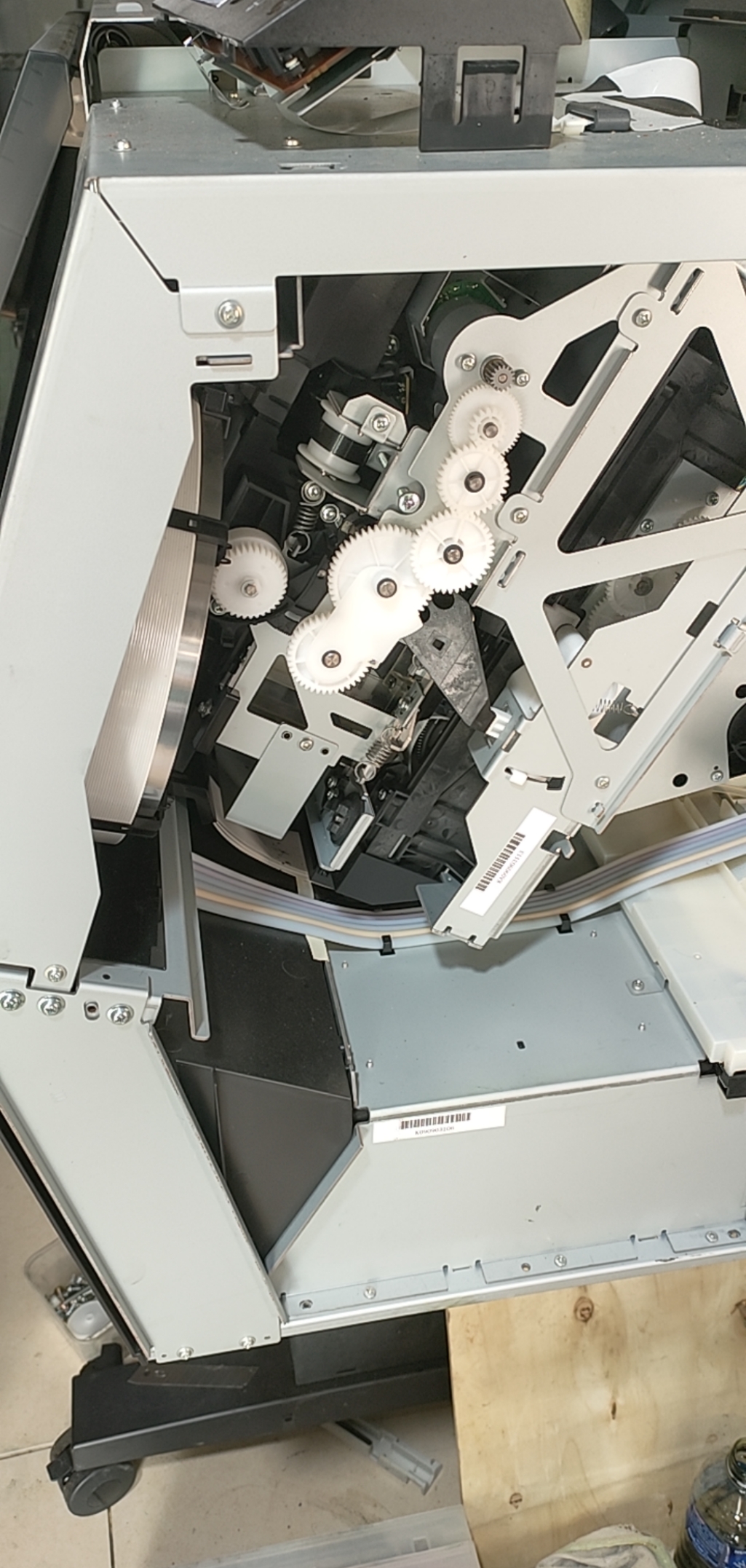 Xuất fim (phim)nhựa chế bản khổ lớn nên chọn dòng máy in nào ? Xuất fim (phim)nhựa chế bản khổ lớn nên chọn dòng máy in nào ?