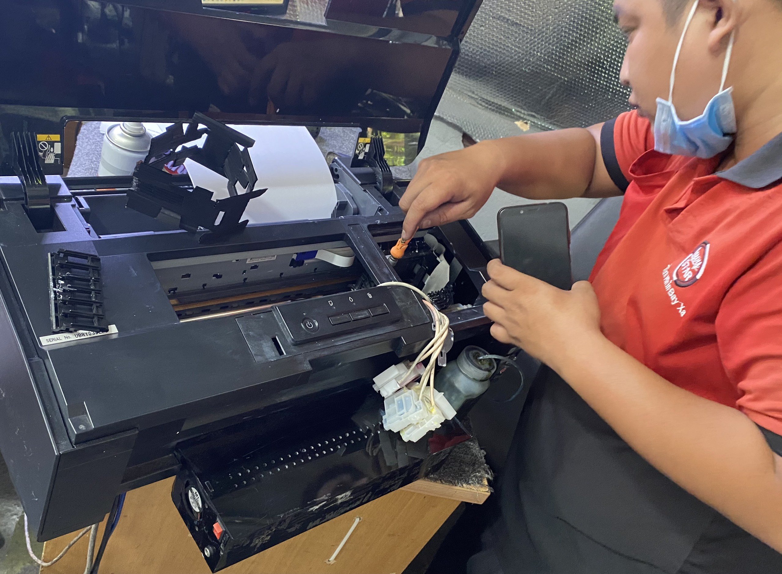 Thay đầu phun máy in màu Epson L1800 giá rẻ uy tín,thay dau phun may in mau epson l1800 gia re uy tin Thay đầu phun máy in màu Epson L1800 giá rẻ uy tín,thay dau phun may in mau epson l1800 gia re uy tin