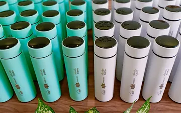 Hướng dẫn từ A-Z cách thiết kế và in logo quà tặng bình giữ nhiệt