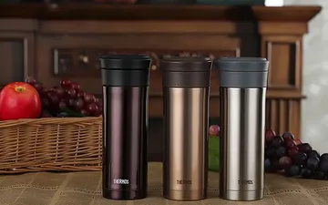 Bình nước hay bình giữ nhiệt ?