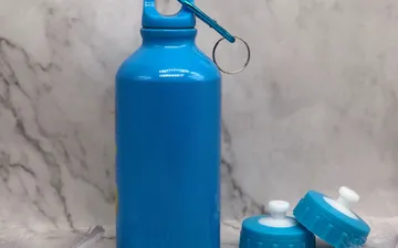 Mua bình giữ nhiệt hãng nào để làm quà tặng quảng cáo in logo tốt?