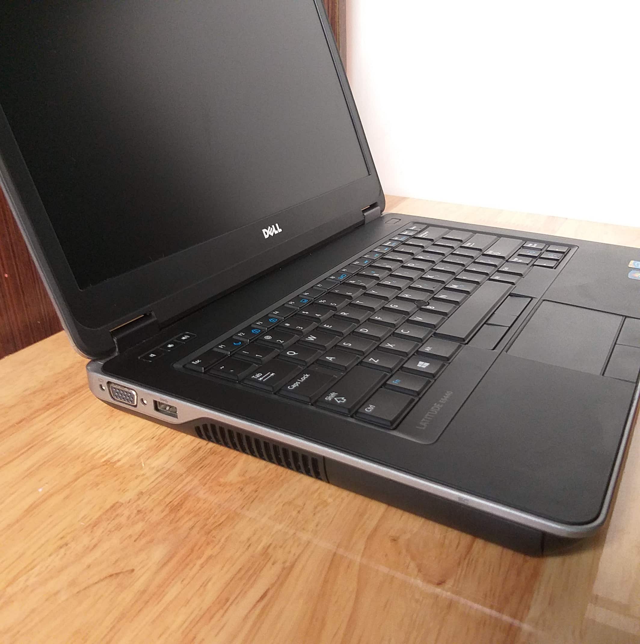 Laptop Dell Latitude E6440, I5 4300M RAM 4GB HDD 320GB