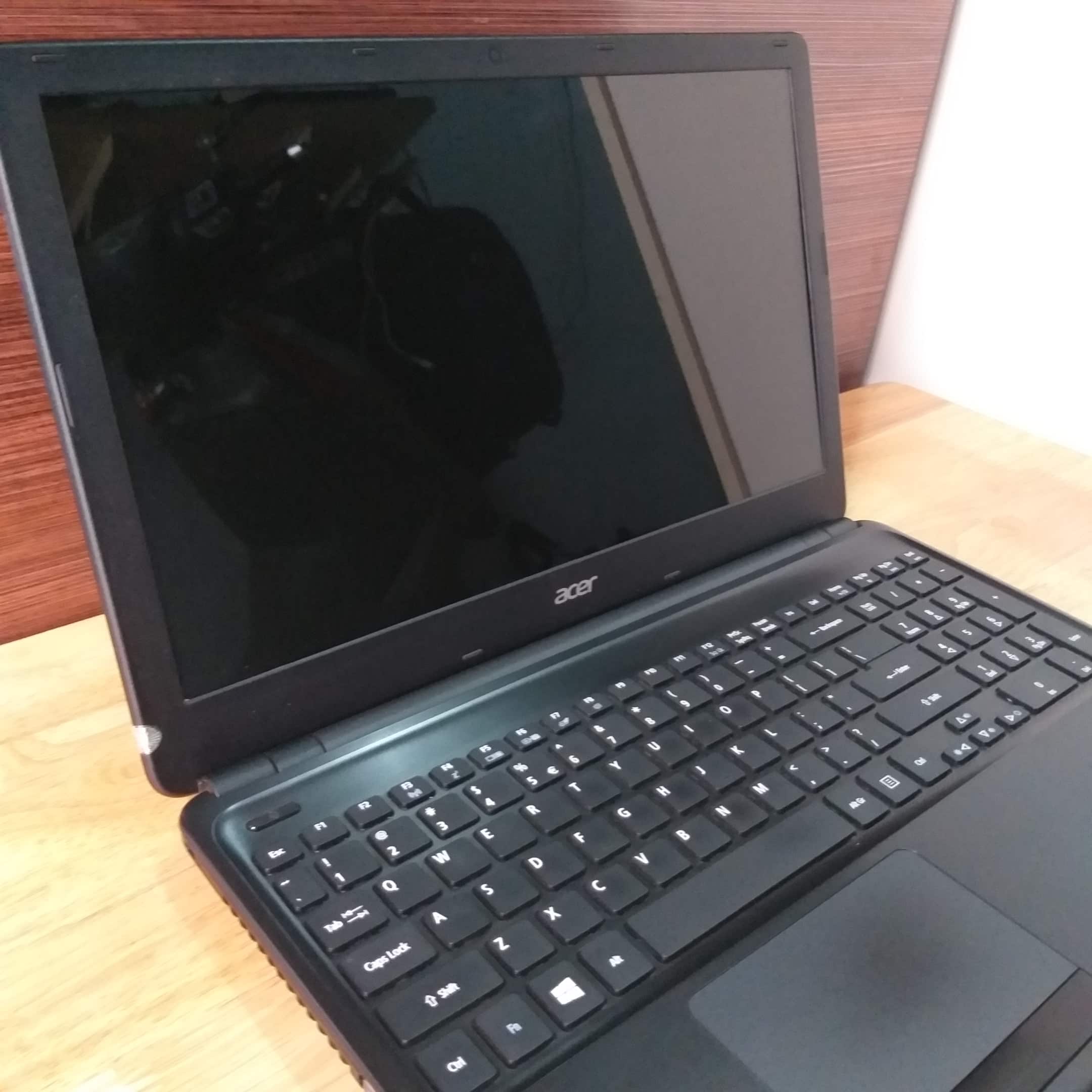 Acer Aspire E1-570, I5 3337U RAM 4GB HDD 500GB