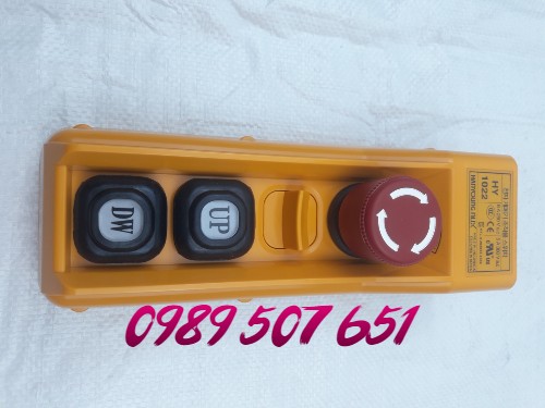 tay-bam-dieu-khien-can-truc-hy-1022 tay-bam-dieu-khien-can-truc-hy-1022