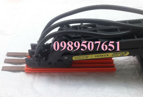 Tay lấy điện cầu trục