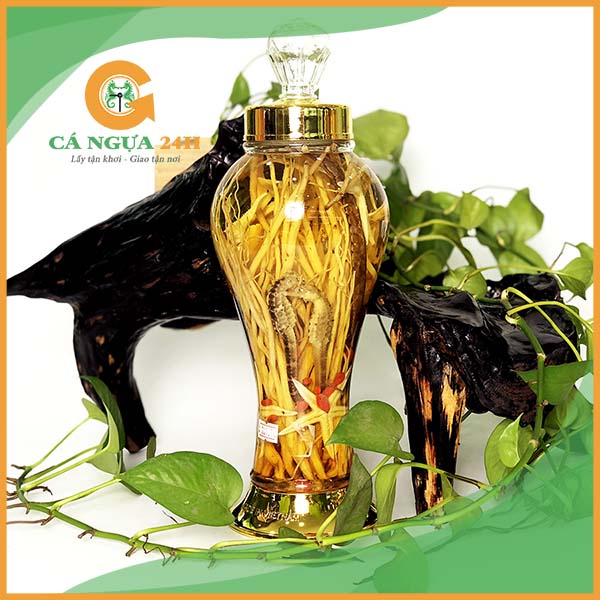 Bình rượu cá ngựa ngâm sẵn 1 lít Bình rượu cá ngựa ngâm sẵn 1 lít