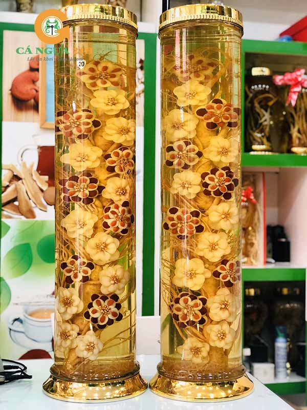 Rượu nhân sâm Hàn Quốc tỉa hoa mai 20 Lít trụ đứng Rượu nhân sâm Hàn Quốc tỉa hoa mai 20 Lít trụ đứng