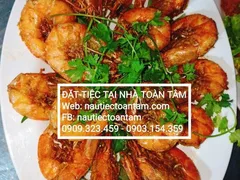 Đặt tiệc tại nhà quận 8