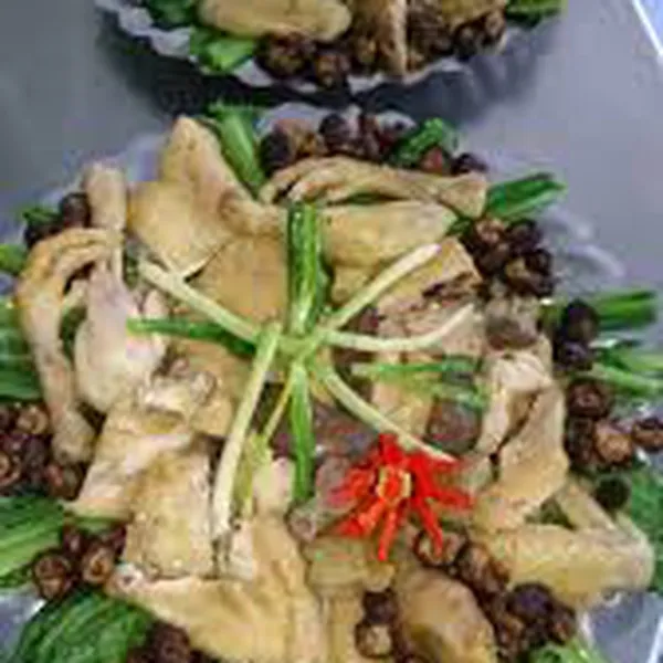 Gà hấp nấm đông cô