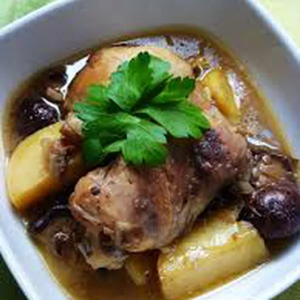 Gà nấu nấm đông cô