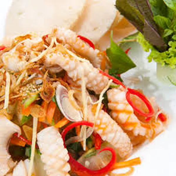 Gỏi tiến vua tôm mực