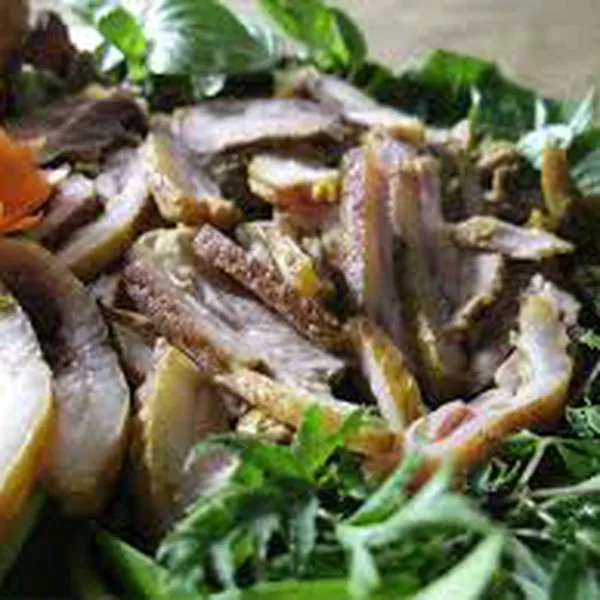 Heo rừng hấp tía tô