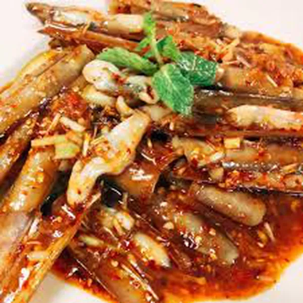 Ốc móng tay xào Thái