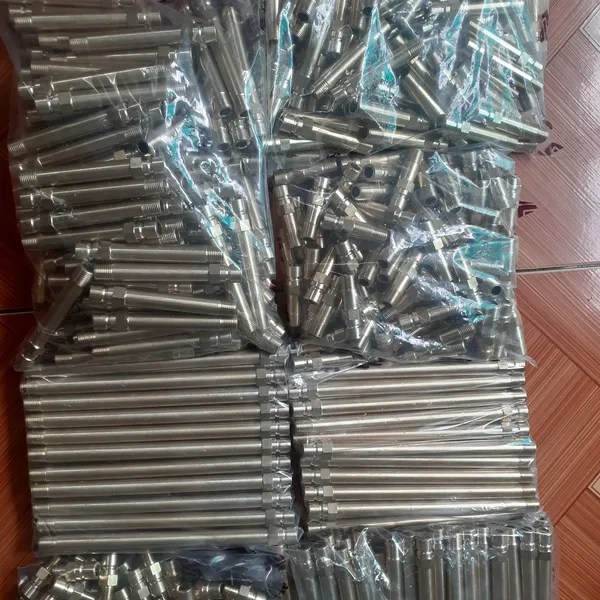 Đầu Nối Nước Khuôn 2 Đầu Ren 1/4 dài 135mm
