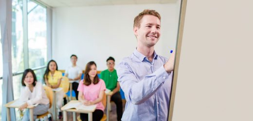 Trung Tâm Ngoại Ngữ Sao Anh Mỹ tuyển chọn giảng viên cho khóa học tiếng Anh người lớn tuổi vô cùng khắt khe Trung Tâm Ngoại Ngữ Sao Anh Mỹ tuyển chọn giảng viên cho khóa học tiếng Anh người lớn tuổi vô cùng khắt khe