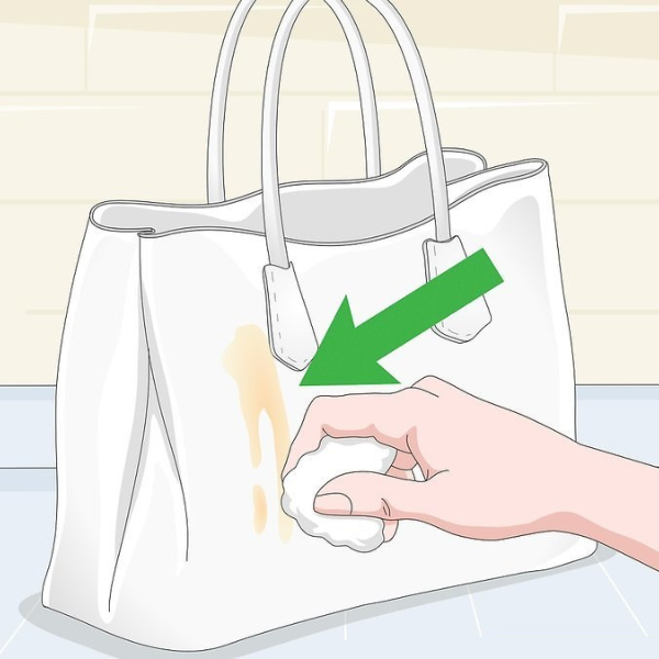 Những cách làm sạch đồ da màu trắng nhanh và đơn giản tại nhà