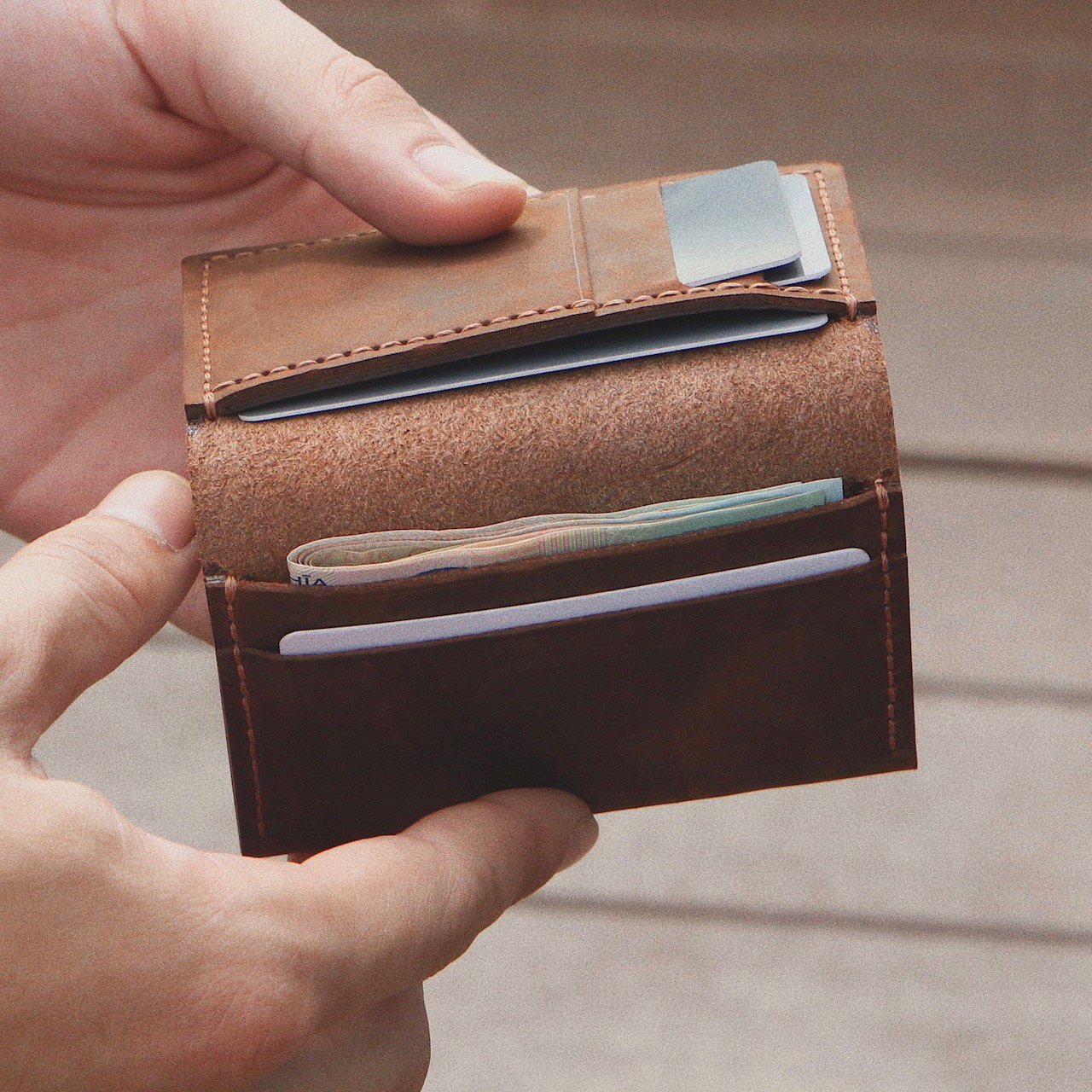 cách may ví da bò