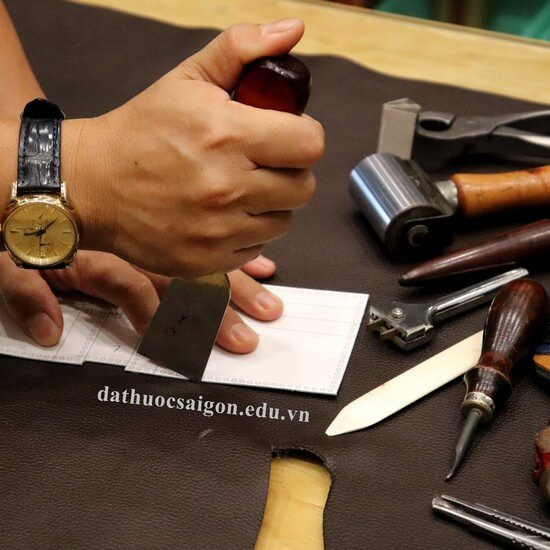 cách làm ví da nam đơn giản