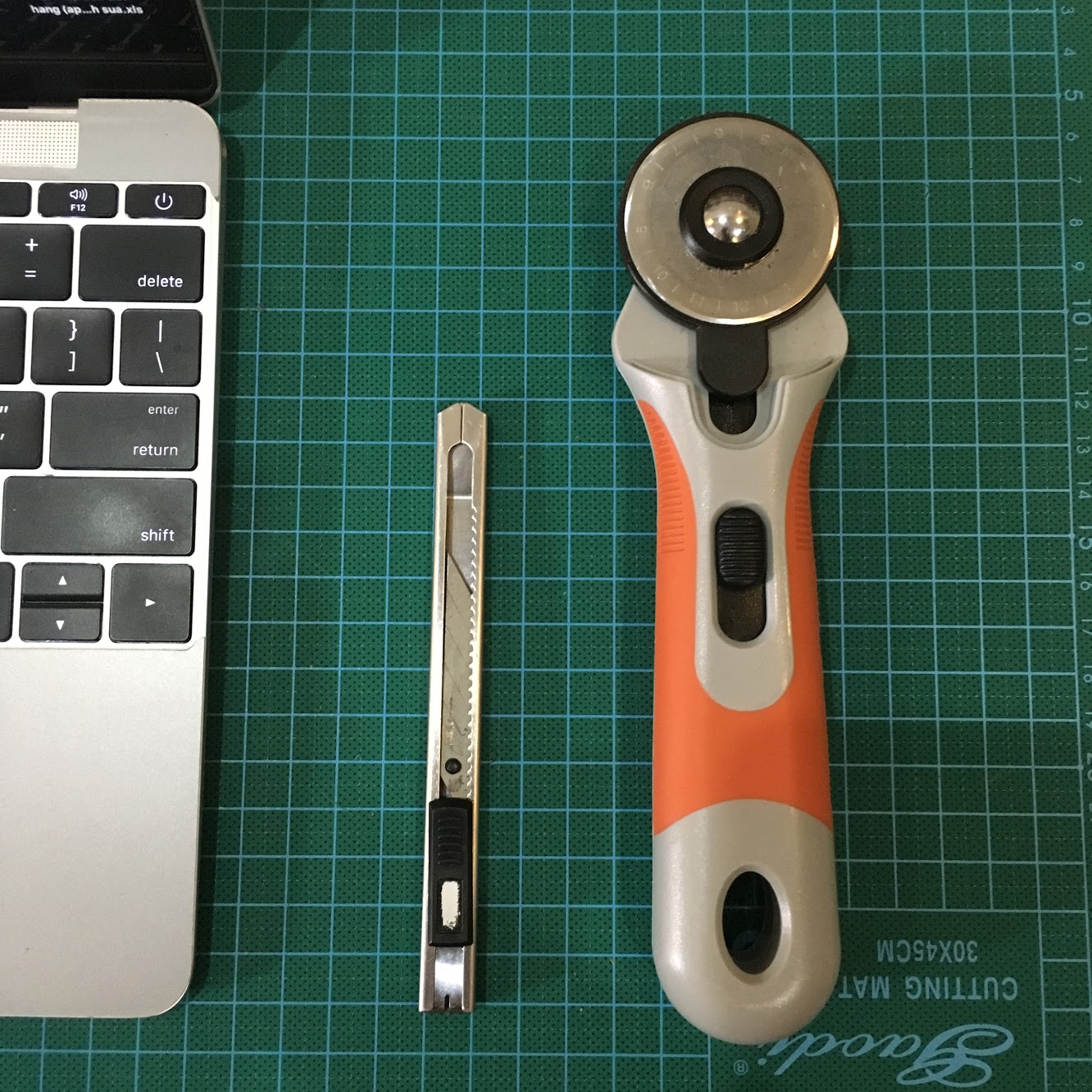 dao làm đồ da handmade