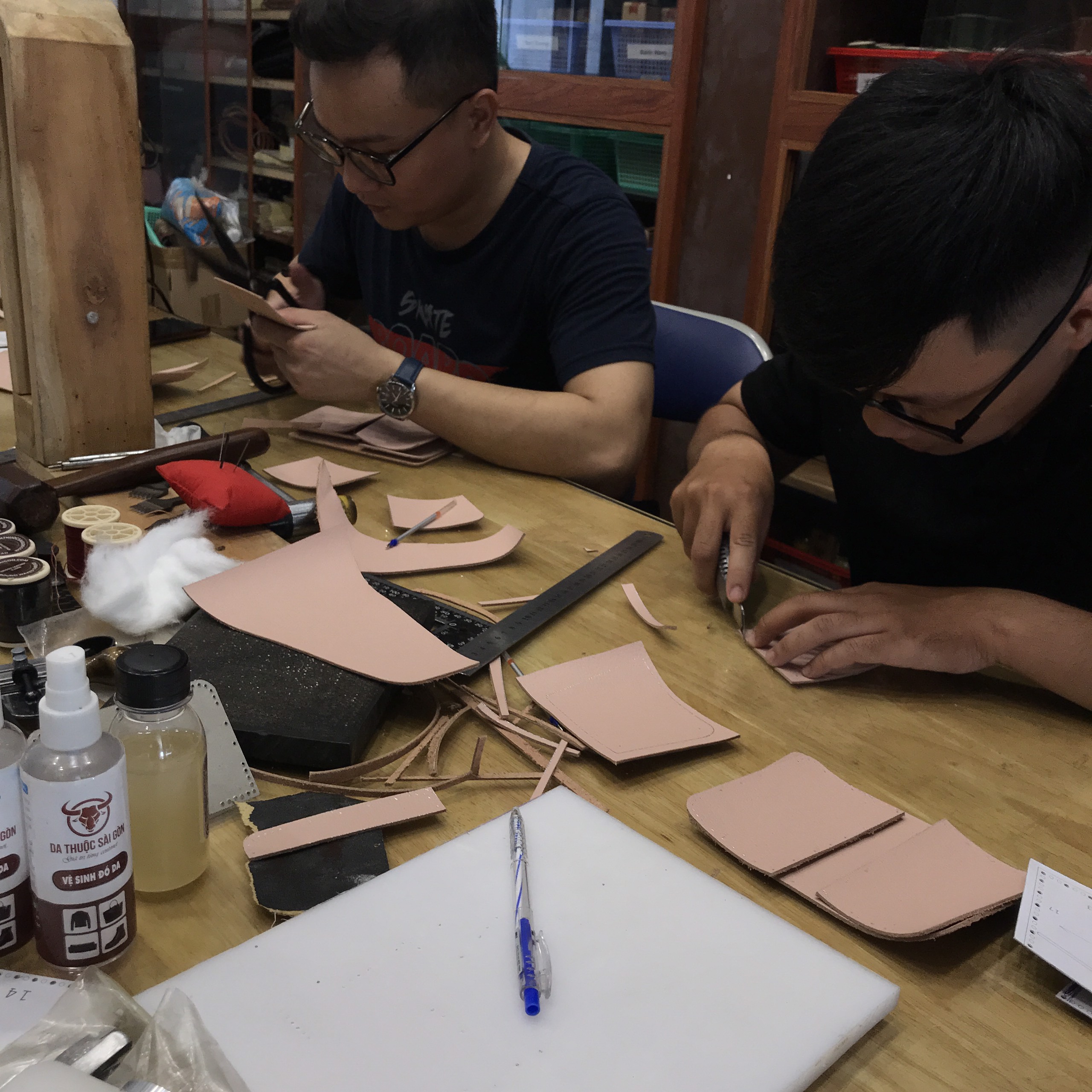 dạy làm đồ da handmade Hà Nội