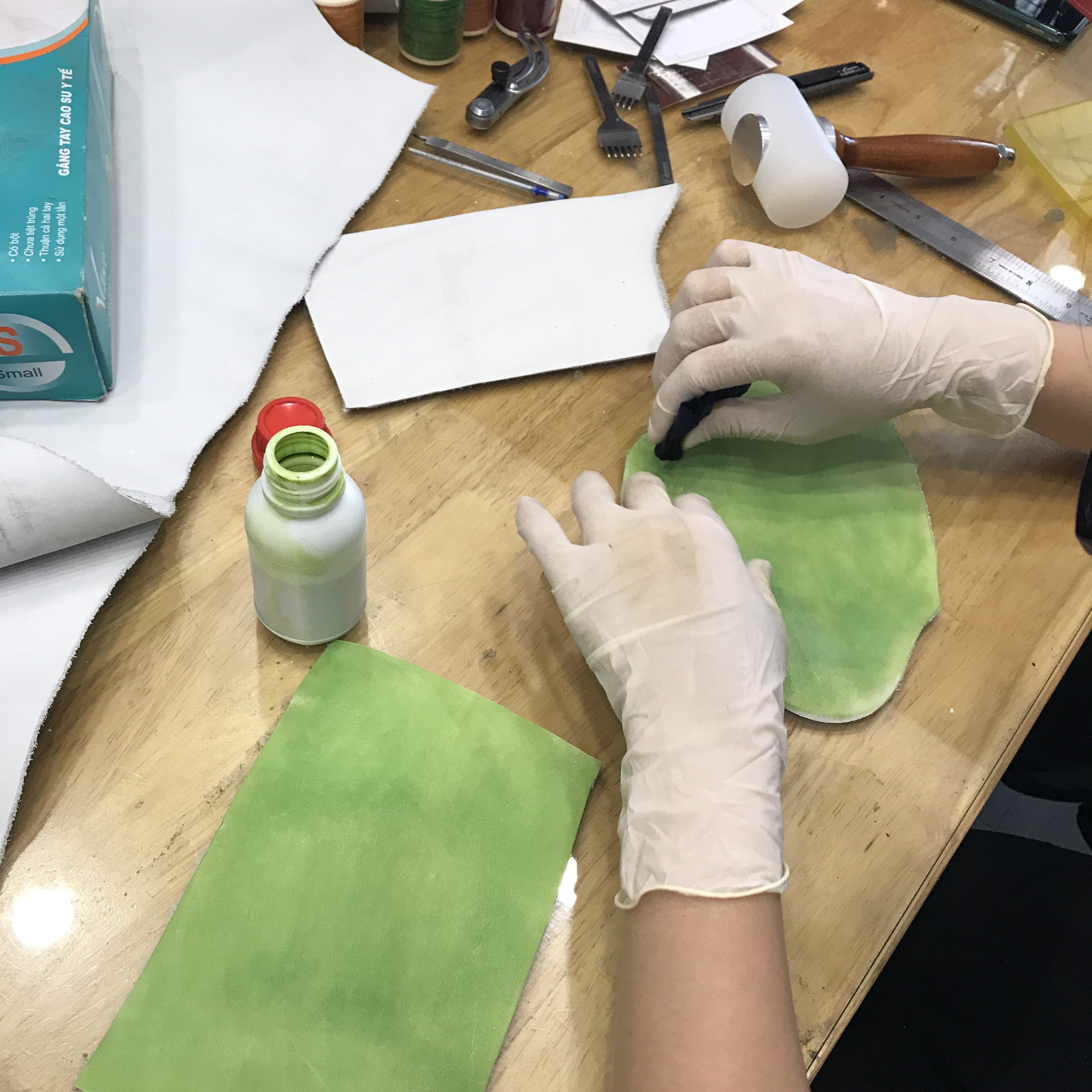 dạy làm đồ da handmade Hà Nội