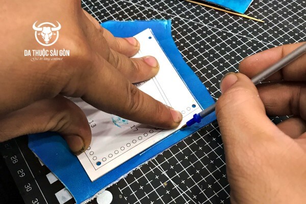 Địa chỉ làm ví da handmade uy tín, chất lượng