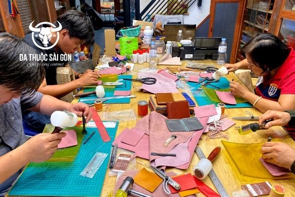 học làm ví da handmade
