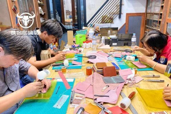 học làm ví da tphcm