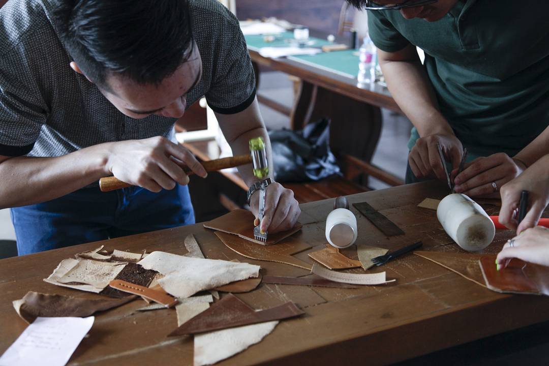 hướng dẫn làm đồ da thủ công tại nhà