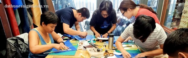 khóa học làm đồ da handmade