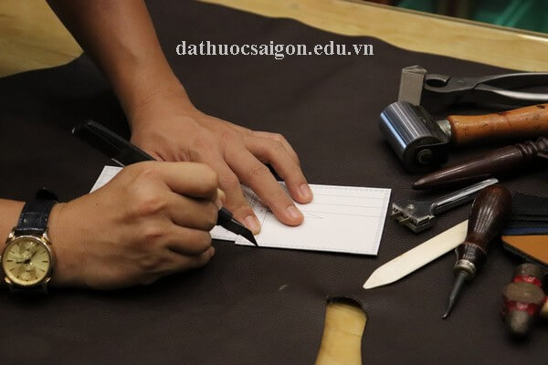 khóa học làm đồ da handmade