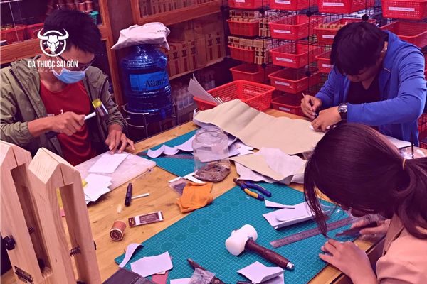 Nhận làm đồ da handmade hà nội theo yêu cầu giá tốt